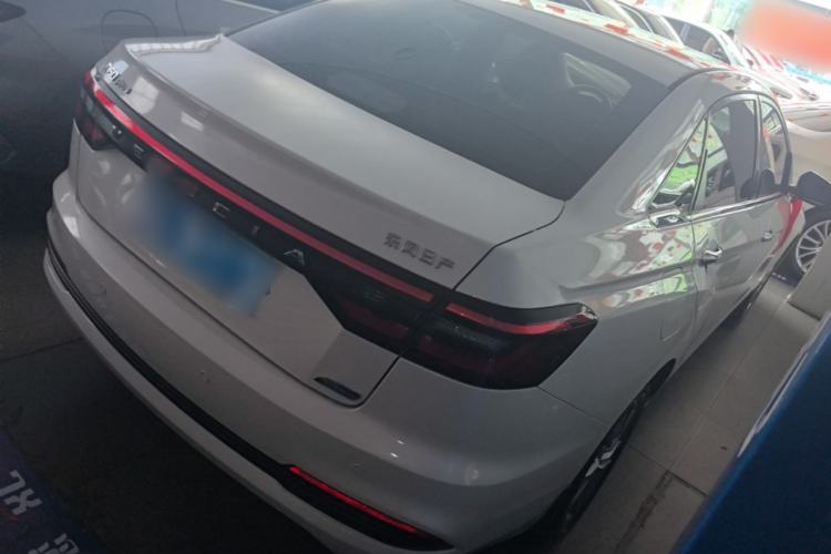 Used Venucia D60 2021 PLUS 1.6L XL CVT Yue Ling Edition Rear Right 45 Deg