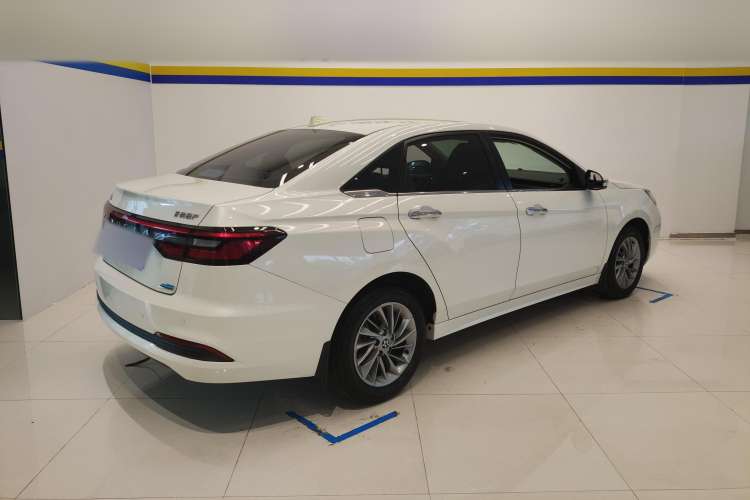 Used Venucia D60 2021 PLUS 1.6L XL CVT Yue Ling Edition Rear Right 45 Deg