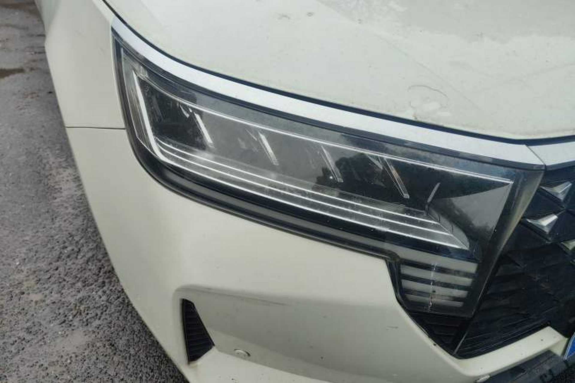Used Venucia D60 2021 PLUS 1.6L XL CVT Yue Ling Edition Right Front Headlight