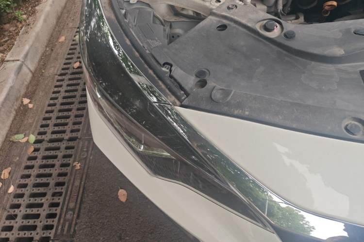 Used Venucia D60 2021 1.6L XE CVT Comfort Edition Right Front Headlight