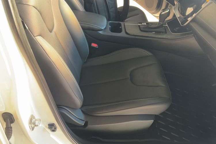 Used Venucia D60 2021 PLUS 1.6L XV CVT Smart Edition Right Front Seat
