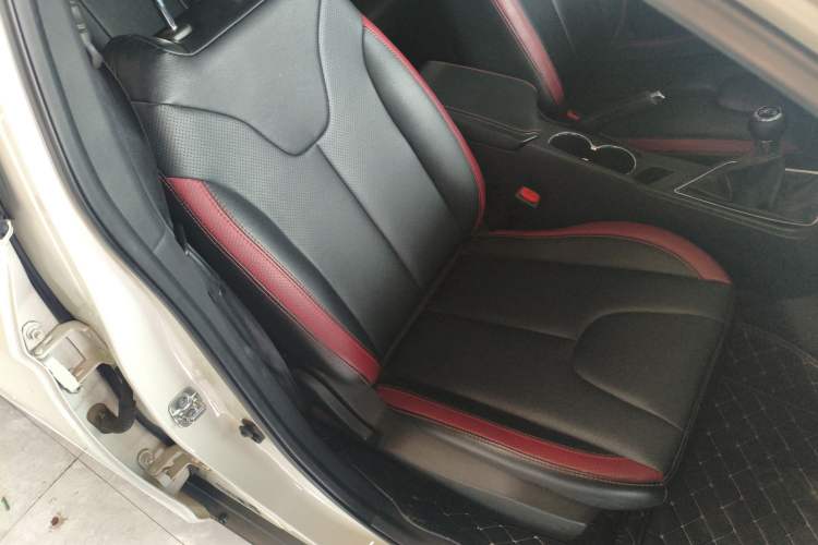 Used Venucia D60 2021 1.6L Entry Manual Comfort Edition Right Front Seat