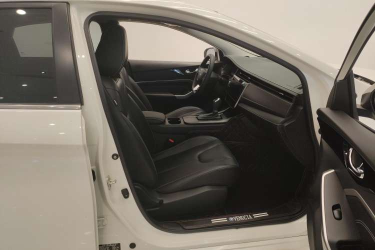Used Venucia D60 2021 PLUS 1.6L XL CVT Yue Ling Edition Right Front Seat