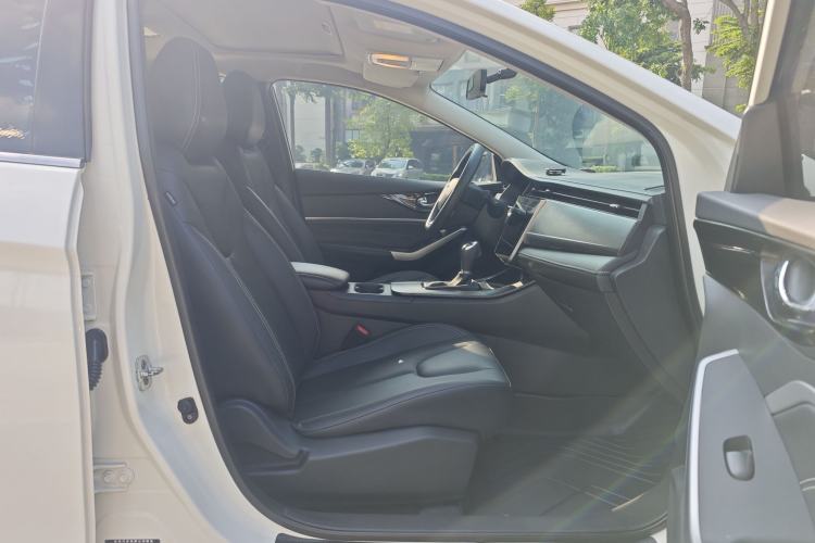 Used Venucia D60 2021 PLUS 1.6L XL CVT Yue Ling Edition Right Front Seat