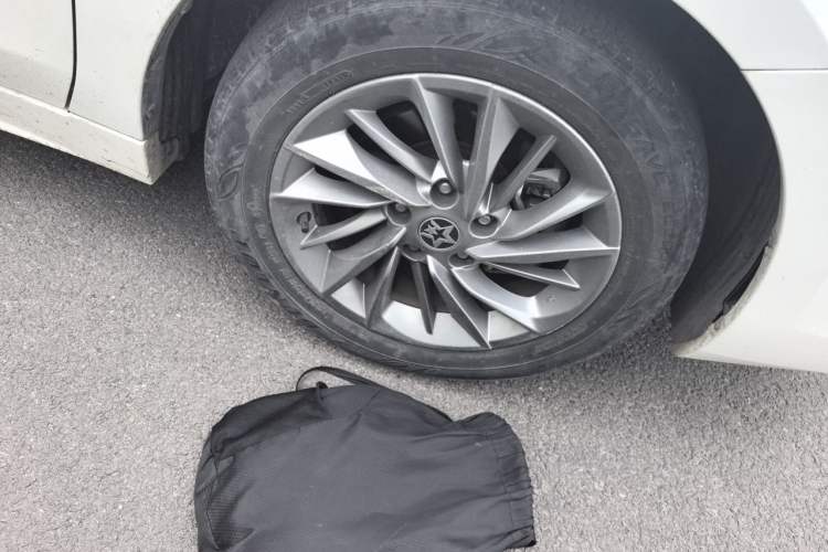 Used Venucia D60 2021 PLUS 1.6L XL CVT Yue Ling Edition Right Front Wheel Hub