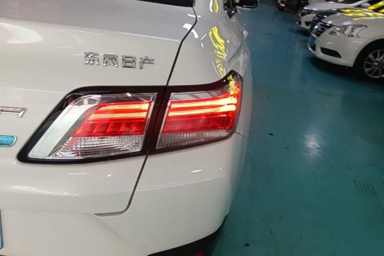 Used Venucia D60 2021 1.6L XE CVT Comfort Edition Right Rear Taillight