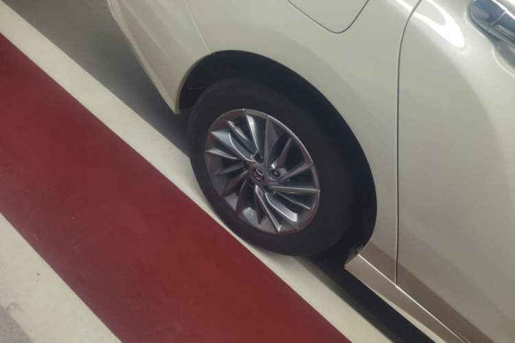 Used Venucia D60 2021 PLUS 1.6L XL CVT Yue Ling Edition Right Rear Wheel Hub