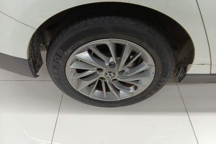 Used Venucia D60 2021 1.6L XE CVT Comfort Edition Right Rear Wheel Hub
