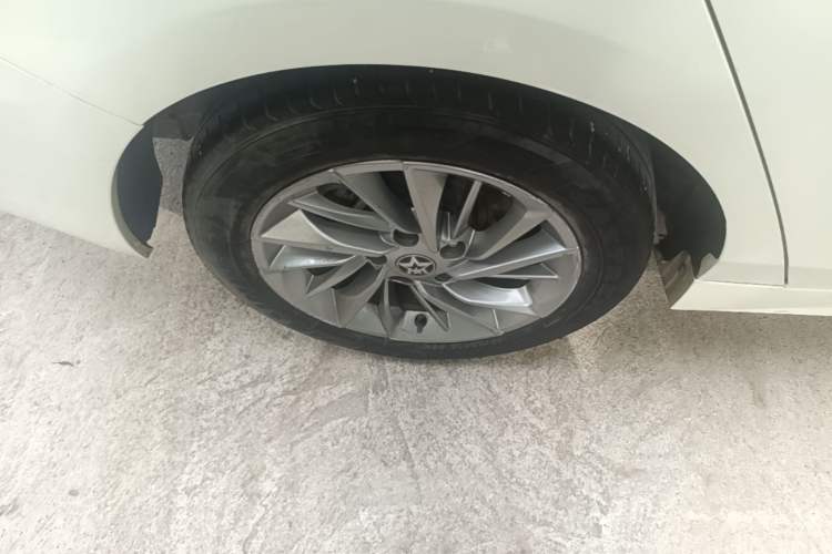 Used Venucia D60 2021 PLUS 1.6L XL CVT Yue Ling Edition Right Rear Wheel Hub
