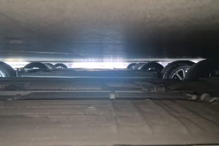 Used Venucia D60 2021 PLUS 1.6L XL CVT Yue Ling Edition Right Side Sill