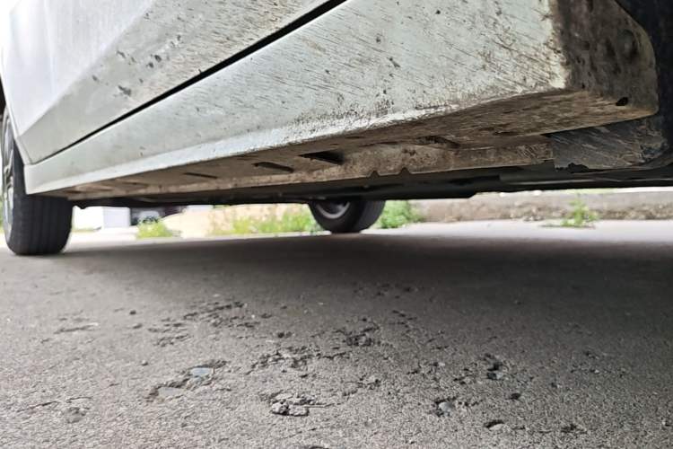 Used Venucia D60 2021 PLUS 1.6L XL CVT Yue Ling Edition Right Side Sill