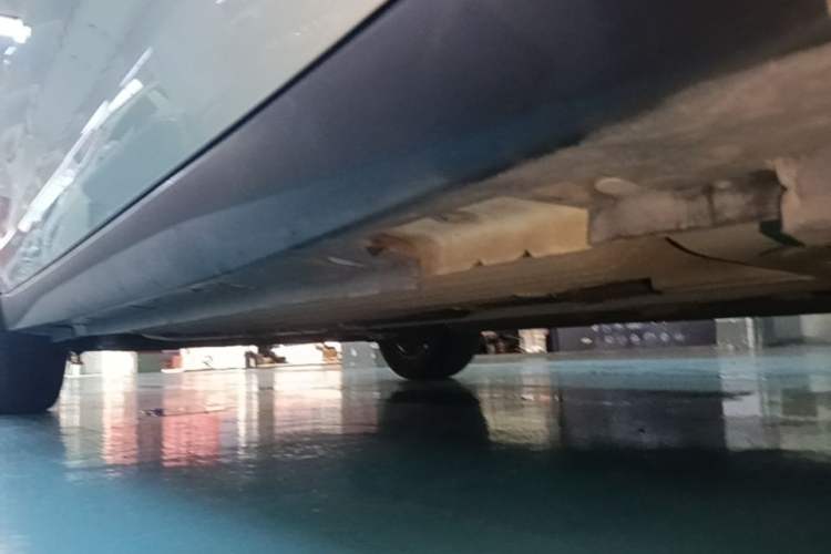Used Venucia D60 2021 1.6L XE CVT Comfort Edition Right Side Sill