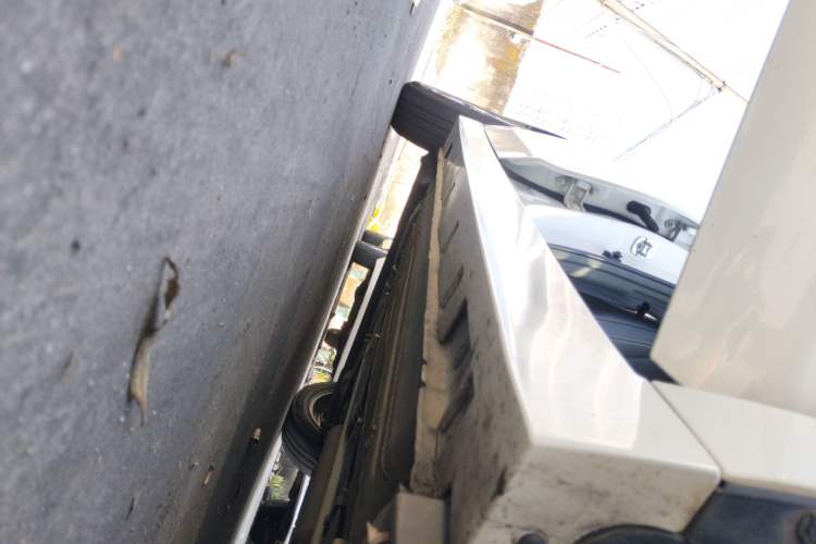 Used Venucia D60 2021 PLUS 1.6L XL CVT Yue Ling Edition Right Side Sill