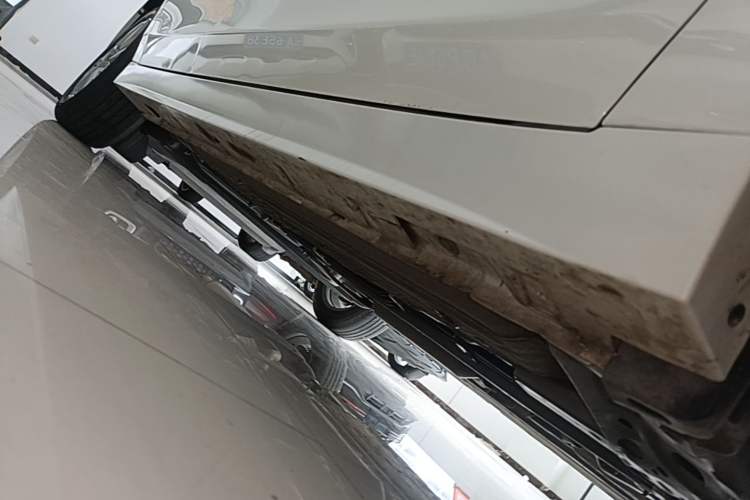 Used Venucia D60 2021 PLUS 1.6L XL CVT Yue Ling Edition Right Side Sill