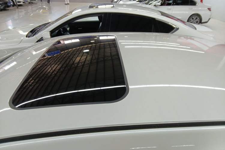 Used Venucia D60 2021 1.6L XE CVT Comfort Edition Roof