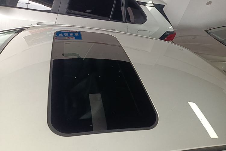 Used Venucia D60 2021 1.6L XE CVT Comfort Edition Roof