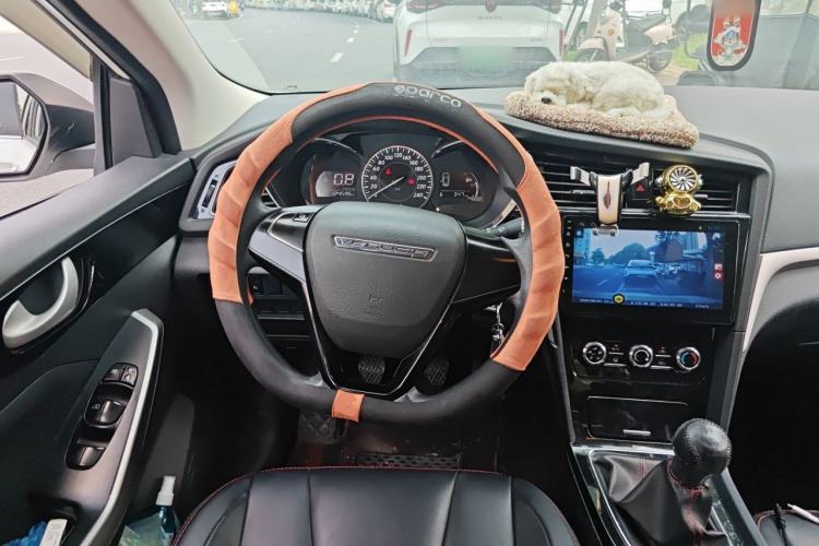 Used Venucia D60 2021 1.6L Entry Manual Comfort Edition Steering Wheel