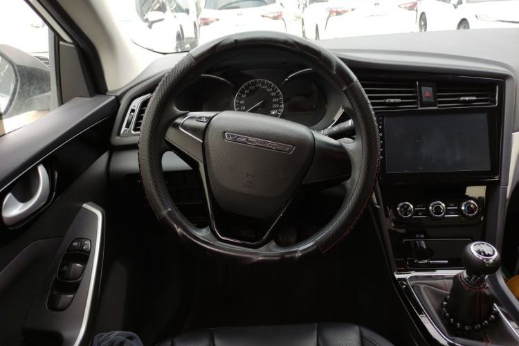 Used Venucia D60 2021 1.6L Entry Manual Comfort Edition Steering Wheel
