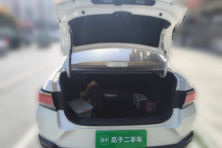 Used Venucia D60 2021 1.6L Entry Manual Comfort Edition Trunk