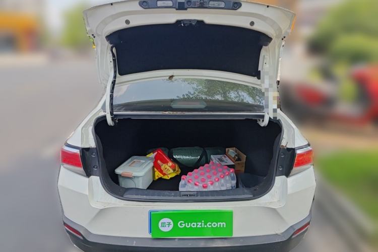 Used Venucia D60 2021 1.6L Entry Manual Comfort Edition Trunk