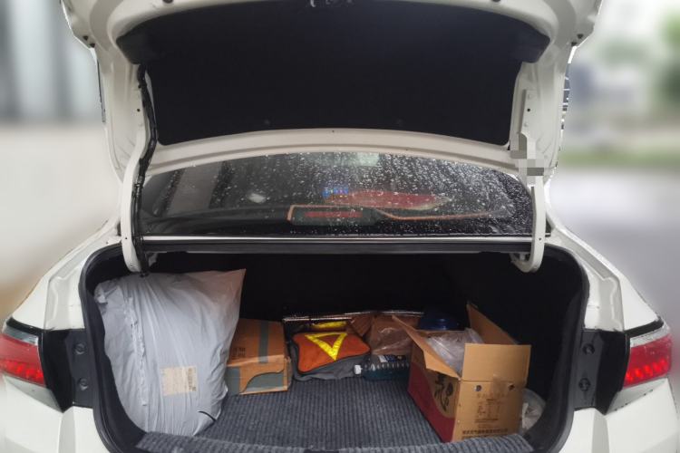 Used Venucia D60 2021 1.6L Entry Manual Comfort Edition Trunk