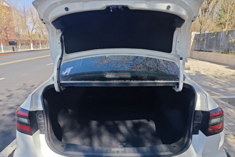 Used Venucia D60 2021 PLUS 1.6L XE CVT Trendy Edition Trunk