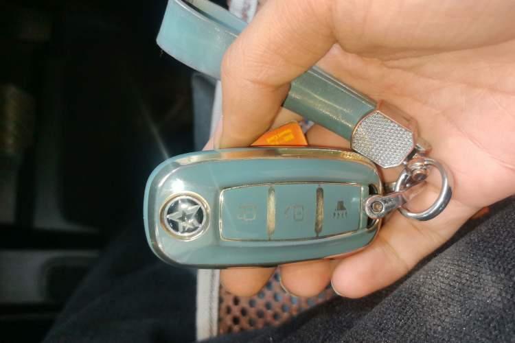 Used Venucia D60 2021 PLUS 1.6L XL CVT Yue Ling Edition Vehicle Key