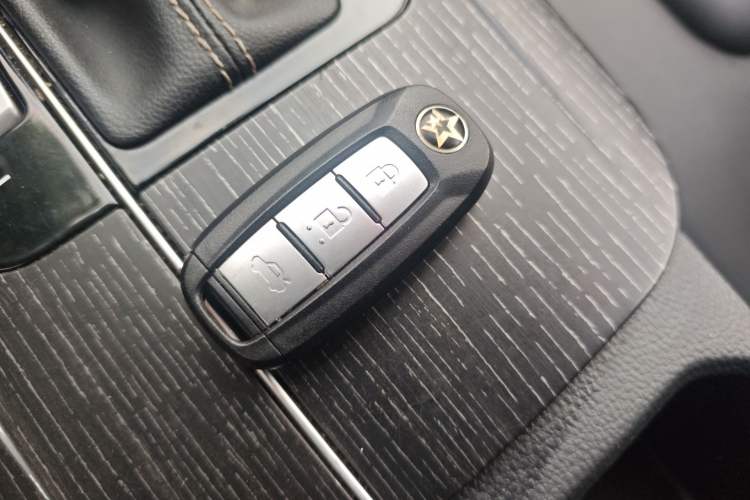 Used Venucia D60 2021 PLUS 1.6L XL CVT Yue Ling Edition Vehicle Key