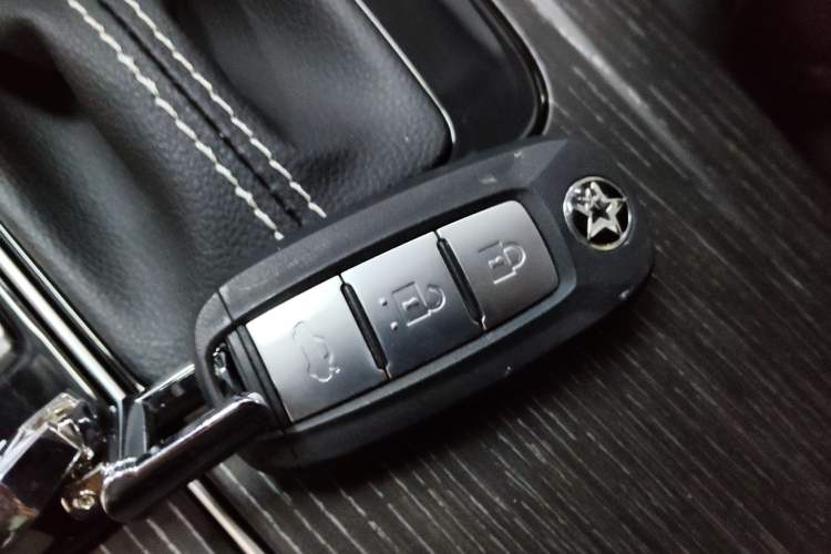 Used Venucia D60 2021 PLUS 1.6L XL CVT Yue Ling Edition Vehicle Key