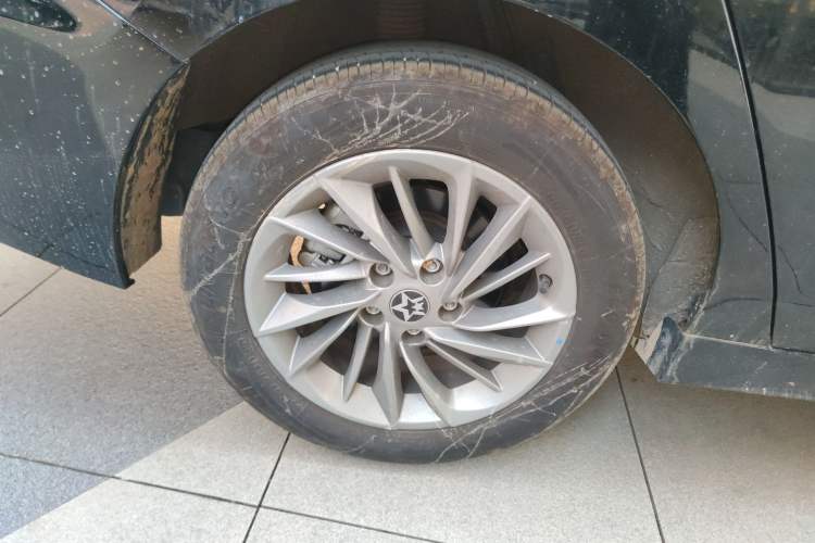 Used Venucia D60 2023 PLUS 1.6L XL CVT Yue Ling Edition Exterior 8