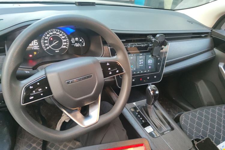 Used Venucia D60 2023 PLUS 1.6L XL CVT Yue Ling Edition Interior 2
