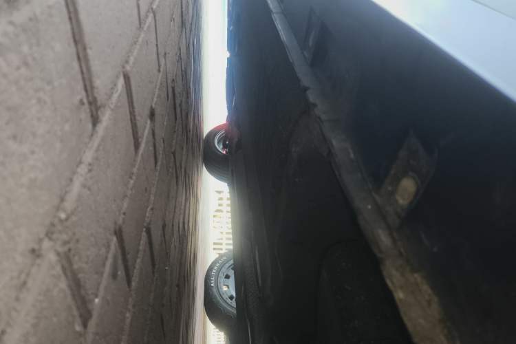 Used Venucia D60 2023 PLUS 1.6L XL CVT Yue Ling Edition Left Side Sill