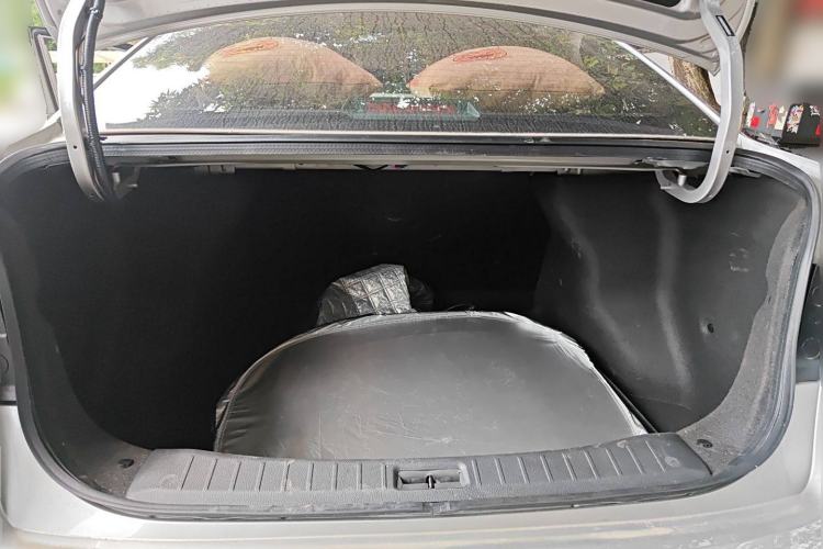 Used Venucia D60 2023 PLUS 1.6L XL CVT Yue Ling Edition Trunk