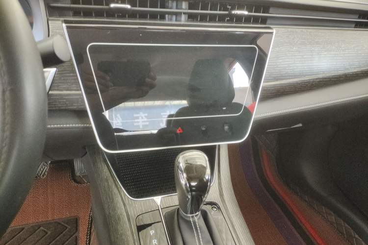 Used Venucia D60 2023 PLUS 1.6L XL CVT Yue Ling Edition Audio And AC Panel