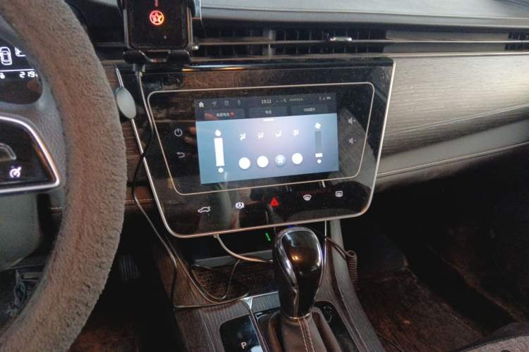 Used Venucia D60 2023 PLUS 1.6L XL CVT Yue Ling Edition Audio And AC Panel