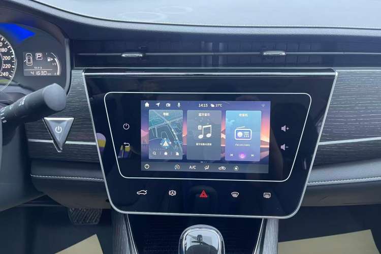 Used Venucia D60 2023 PLUS 1.6L XL CVT Yue Ling Edition Audio And AC Panel