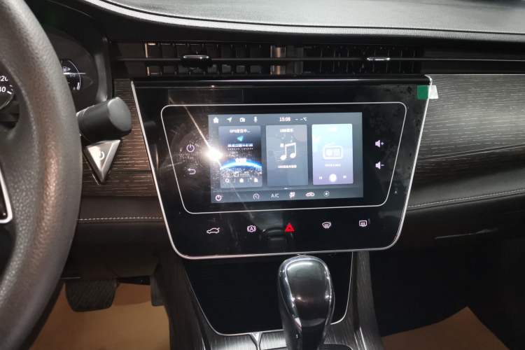 Used Venucia D60 2023 PLUS 1.6L XL CVT Yue Ling Edition Audio And AC Panel