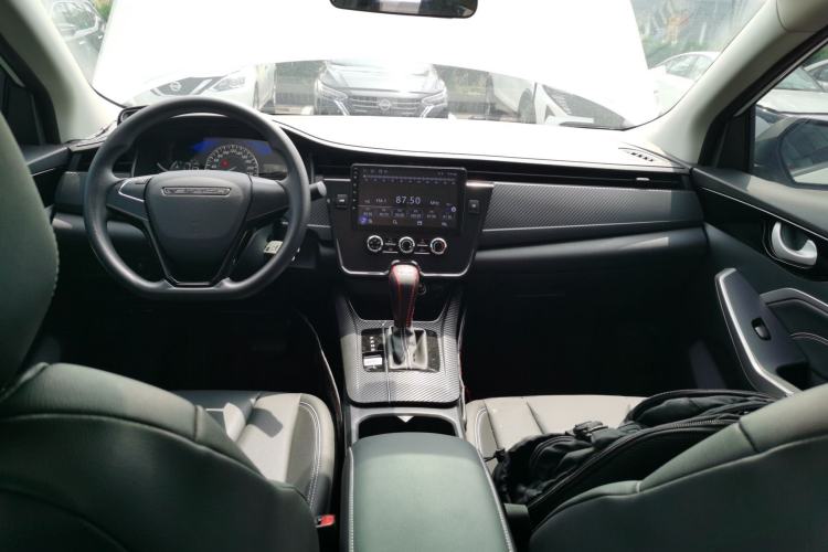 Used Venucia D60 2023 PLUS 1.6L XE CVT Trendy Edition Center Console