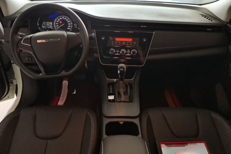 Used Venucia D60 2023 PLUS 1.6L XE CVT Trendy Edition Center Console