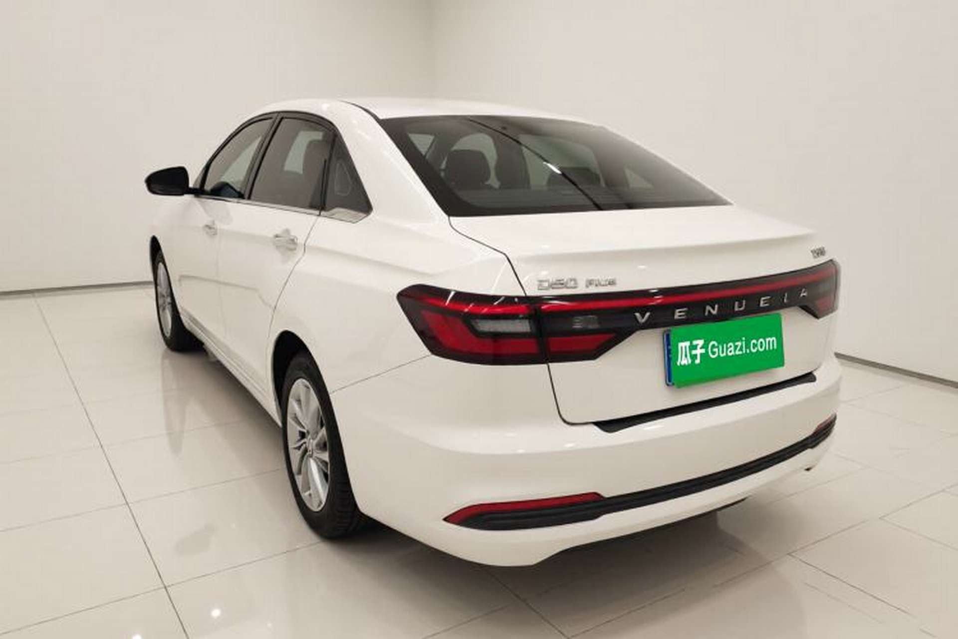 Used Venucia D60 2023 PLUS 1.6L XL CVT Yue Ling Edition Exterior 2