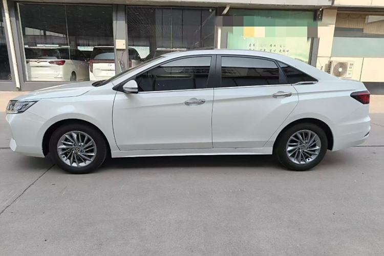 Used Venucia D60 2023 PLUS 1.6L XL CVT Yue Ling Edition Exterior 2
