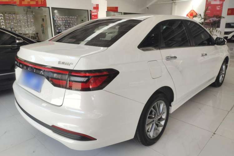 Used Venucia D60 2023 PLUS 1.6L XL CVT Yue Ling Edition Exterior 3