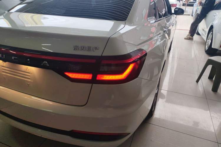 Used Venucia D60 2023 PLUS 1.6L XL CVT Yue Ling Edition Exterior 3