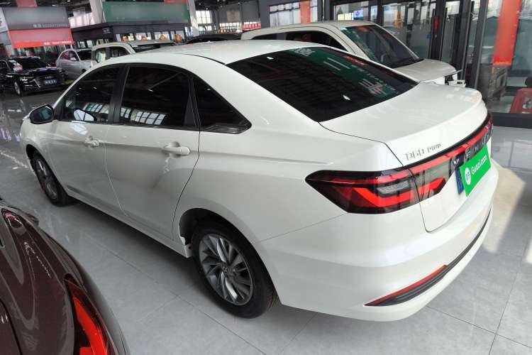 Used Venucia D60 2023 PLUS 1.6L XE CVT Trendy Edition Exterior 3