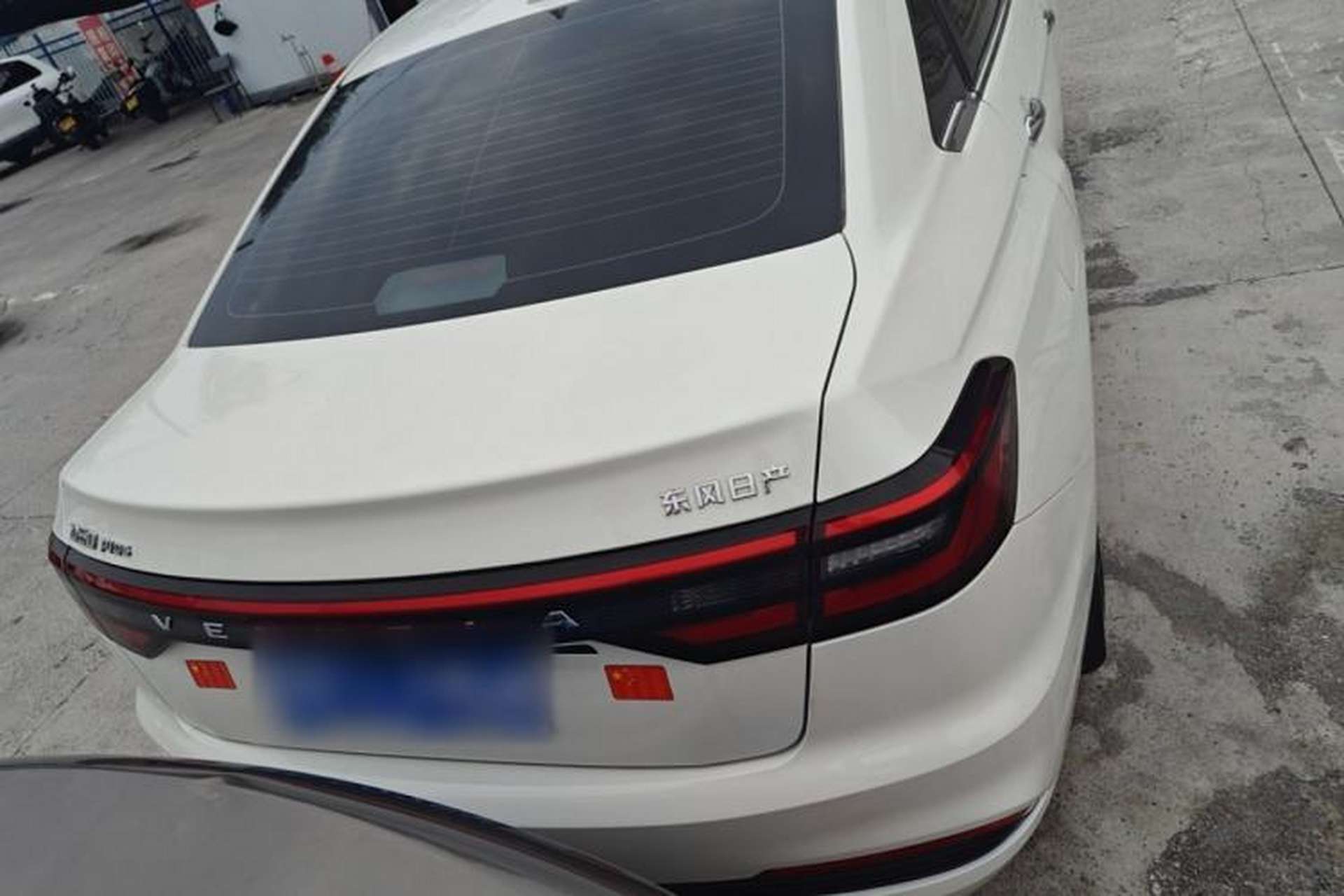 Used Venucia D60 2023 PLUS 1.6L XL CVT Yue Ling Edition Exterior 4