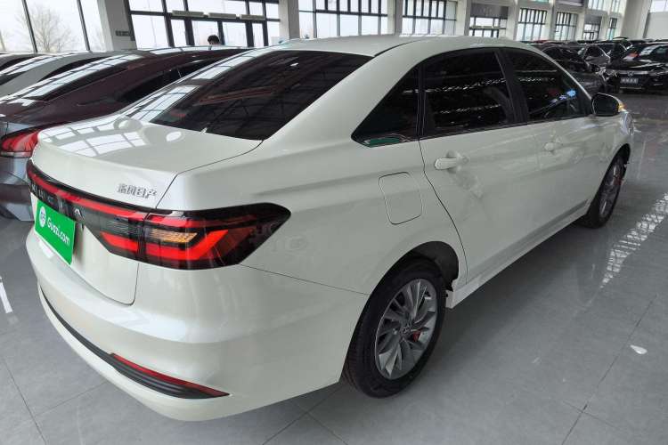 Used Venucia D60 2023 PLUS 1.6L XE CVT Trendy Edition Exterior 5