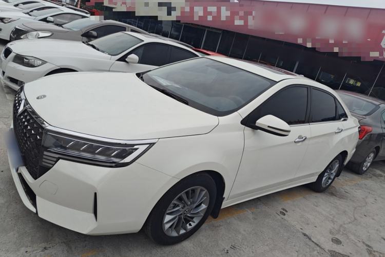 Used Venucia D60 2023 PLUS 1.6L XL CVT Yue Ling Edition Exterior 5