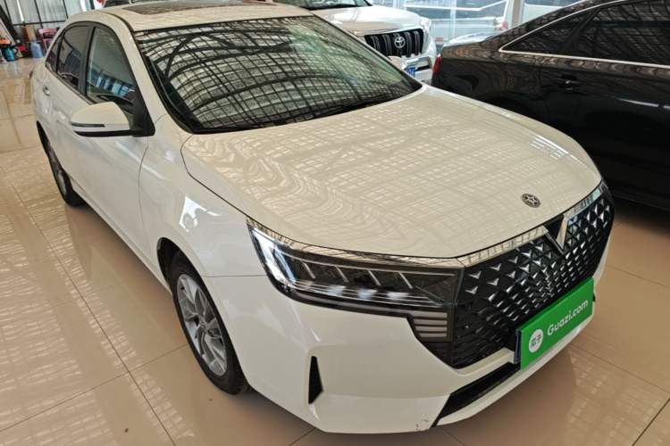 Used Venucia D60 2023 PLUS 1.6L XL CVT Yue Ling Edition Front Right 45 Deg