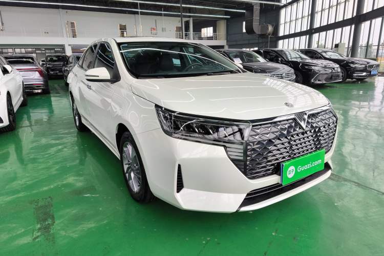 Used Venucia D60 2023 PLUS 1.6L XL CVT Yue Ling Edition Front Right 45 Deg