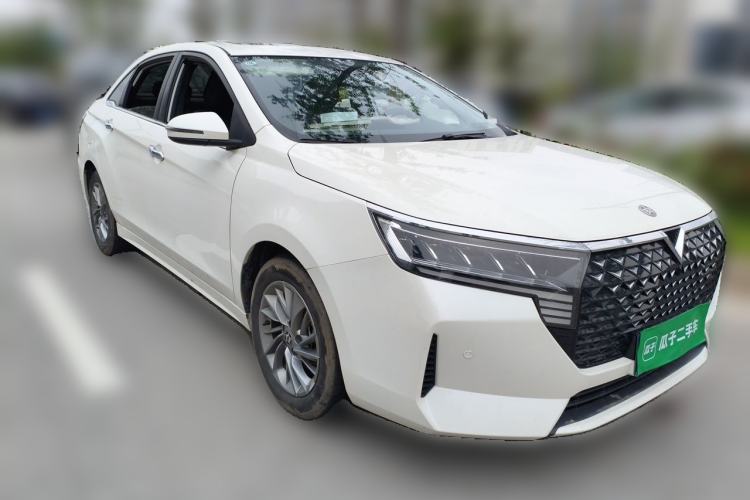 Used Venucia D60 2023 PLUS 1.6L XL CVT Yue Ling Edition Front Right 45 Deg